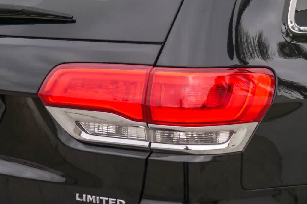 Thumbnail: 2015 Jeep Grand Cherokee - 9