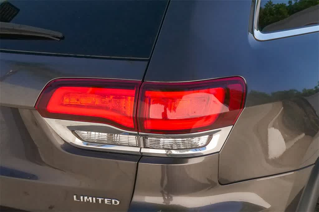 Thumbnail: 2020 Jeep Grand Cherokee - 10