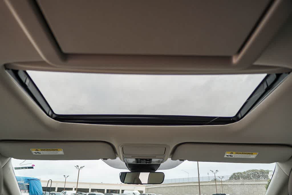 Thumbnail: 2026 Honda Odyssey - 20