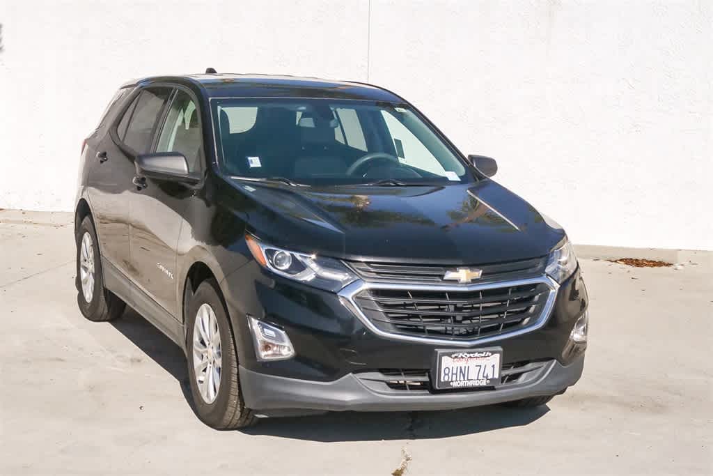 2019 Chevrolet Equinox LS photo 2