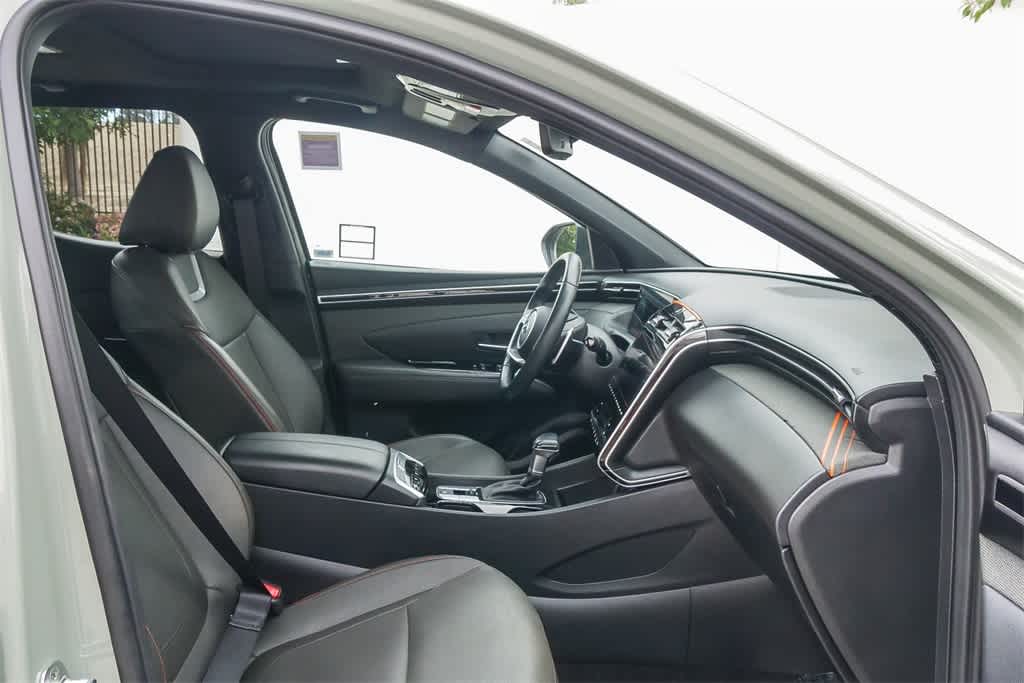 Thumbnail: 2023 Hyundai Santa Cruz - 16