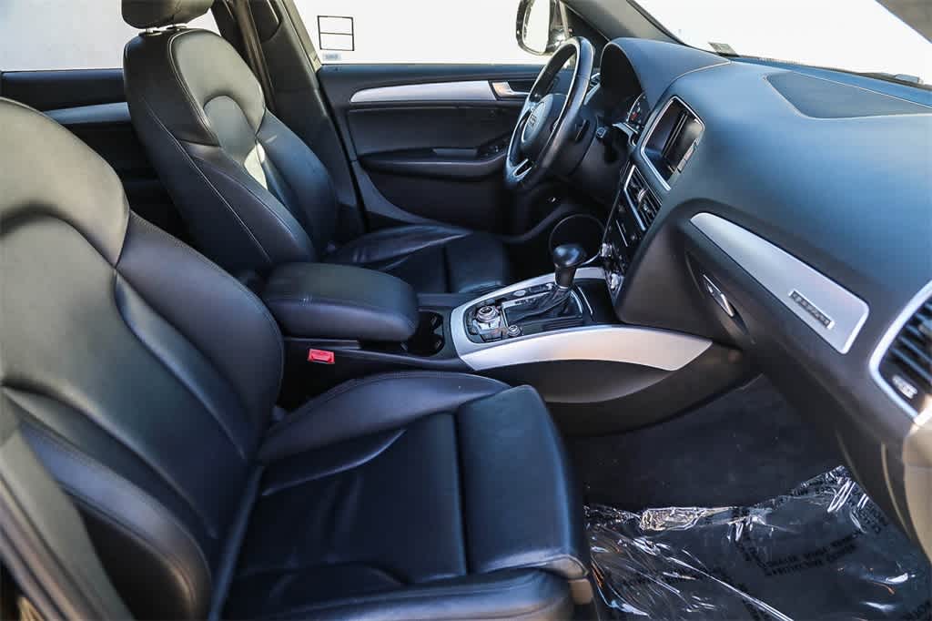 Thumbnail: 2016 Audi Q5 - 15