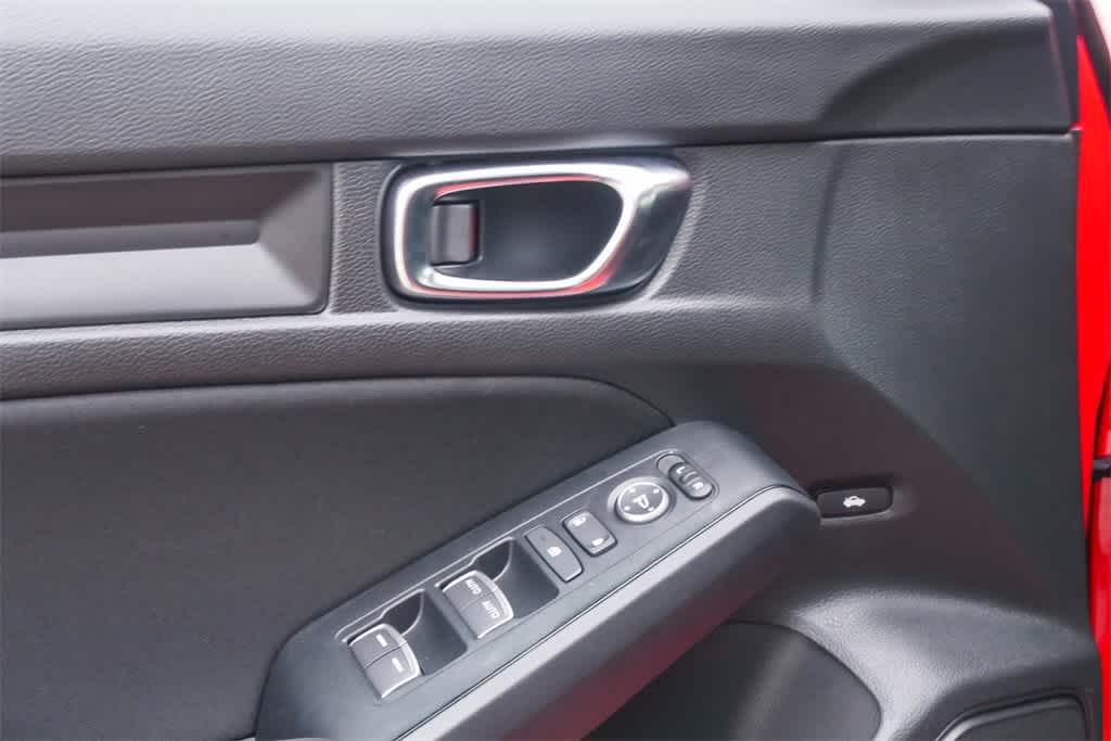 2025 Honda Civic Sport 18