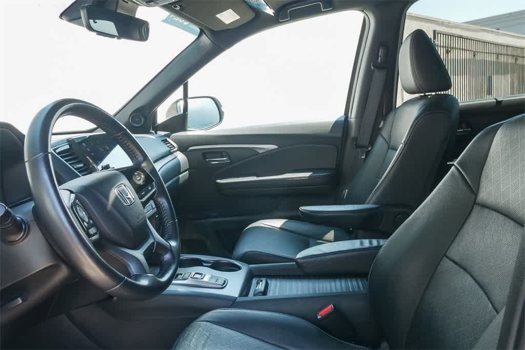 Thumbnail: 2021 Honda Passport - 18