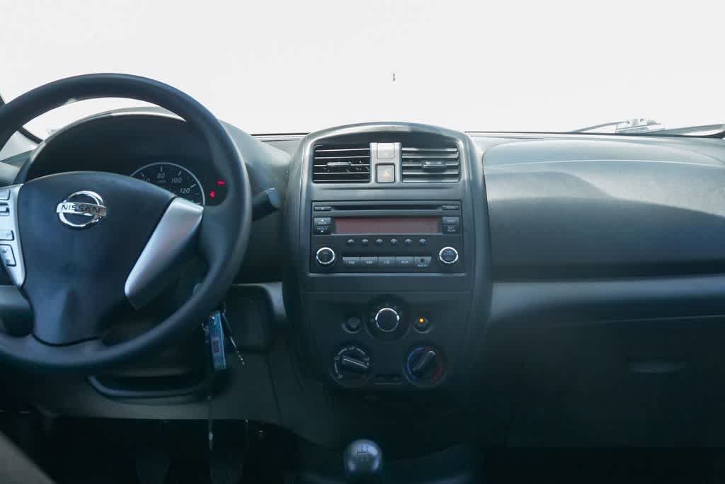 Thumbnail: 2016 Nissan Versa - 11