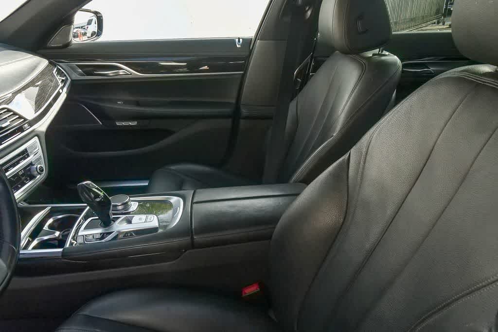 Thumbnail: 2018 BMW 7 Series - 13