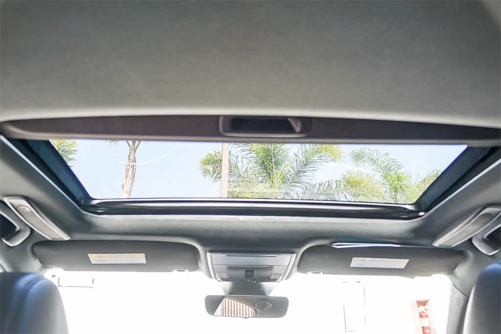 Thumbnail: 2023 Acura Integra - 18