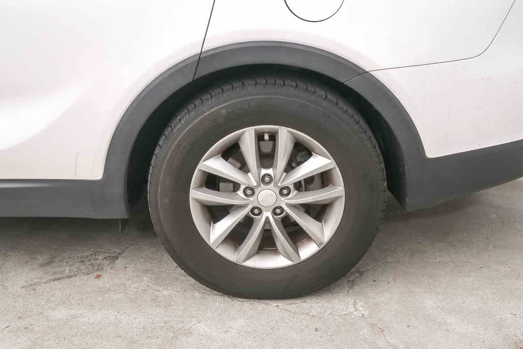 Thumbnail: 2017 Kia Sorento - 6