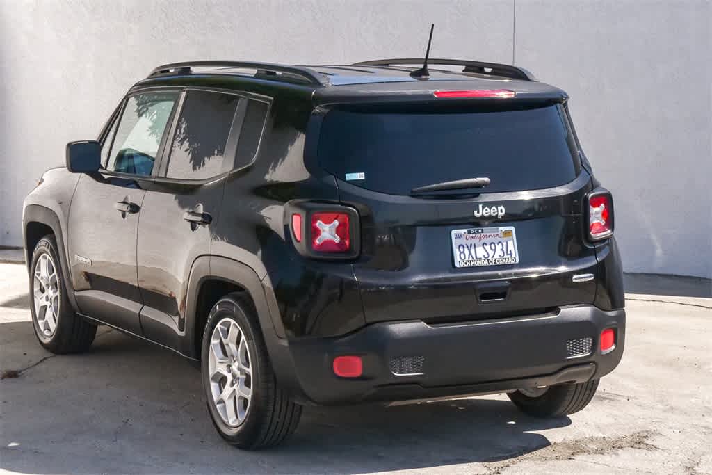 Thumbnail: 2018 Jeep Renegade - 9