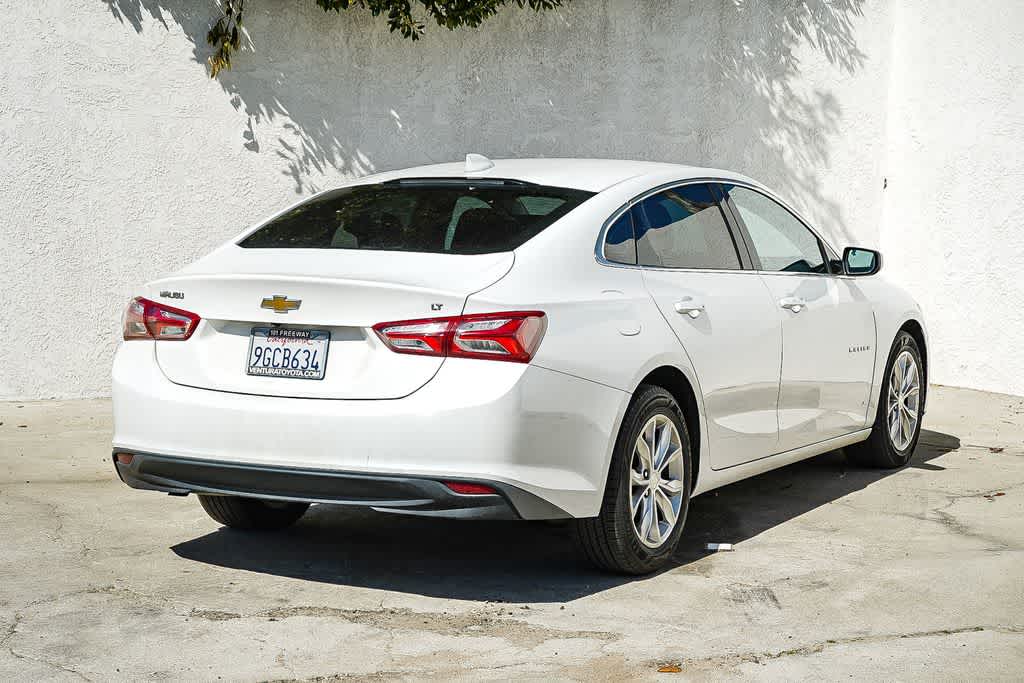 Thumbnail: 2020 Chevrolet Malibu - 4