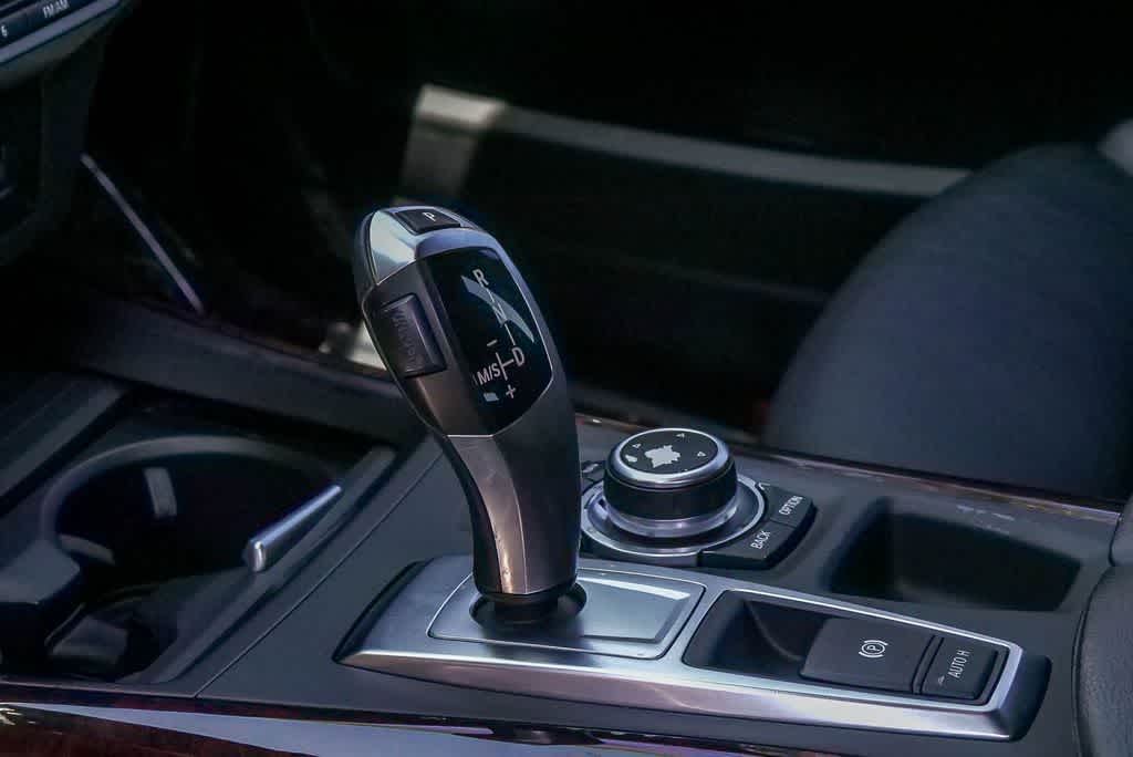 Thumbnail: 2012 BMW X5 - 18