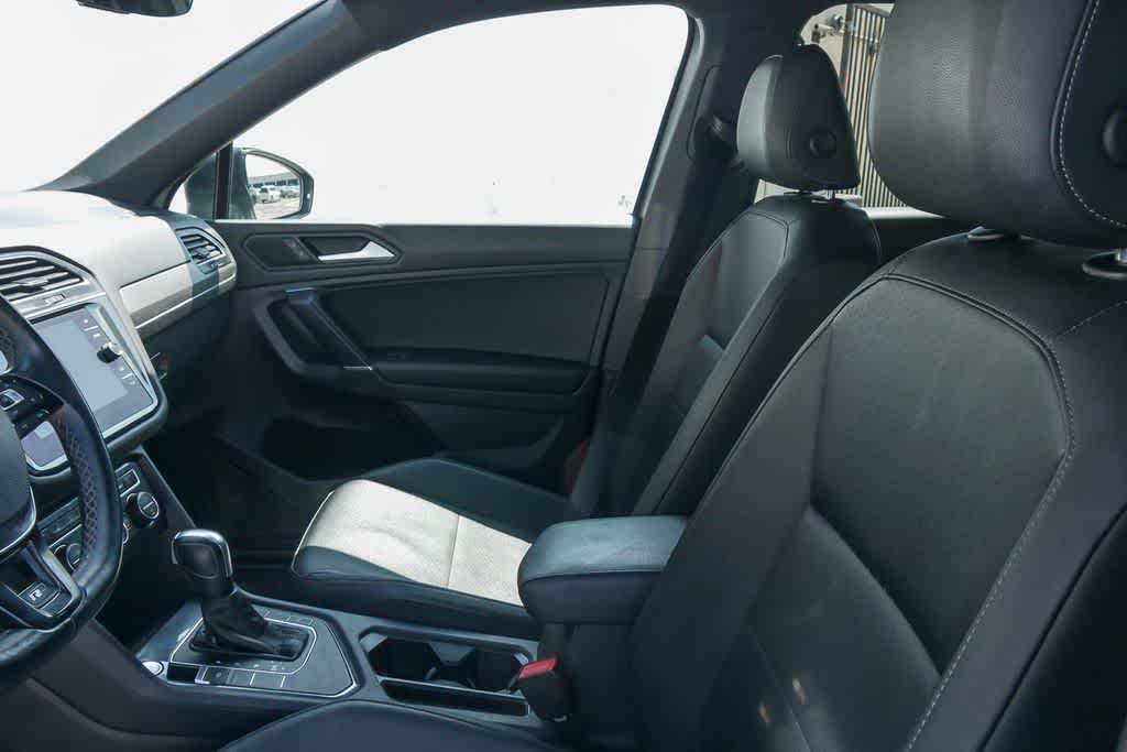 Thumbnail: 2020 Volkswagen Tiguan - 16