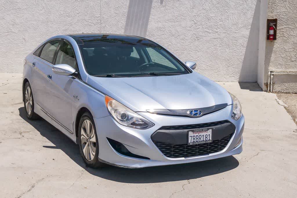 Thumbnail: 2013 Hyundai Sonata - 3