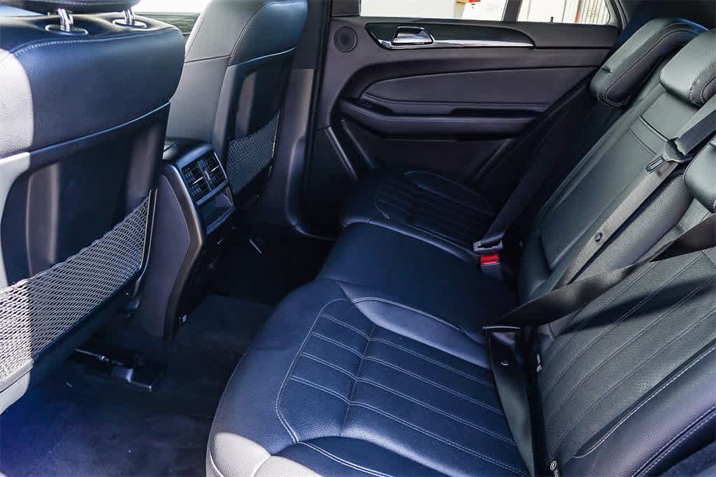 Thumbnail: 2017 Mercedes-Benz GLE - 21