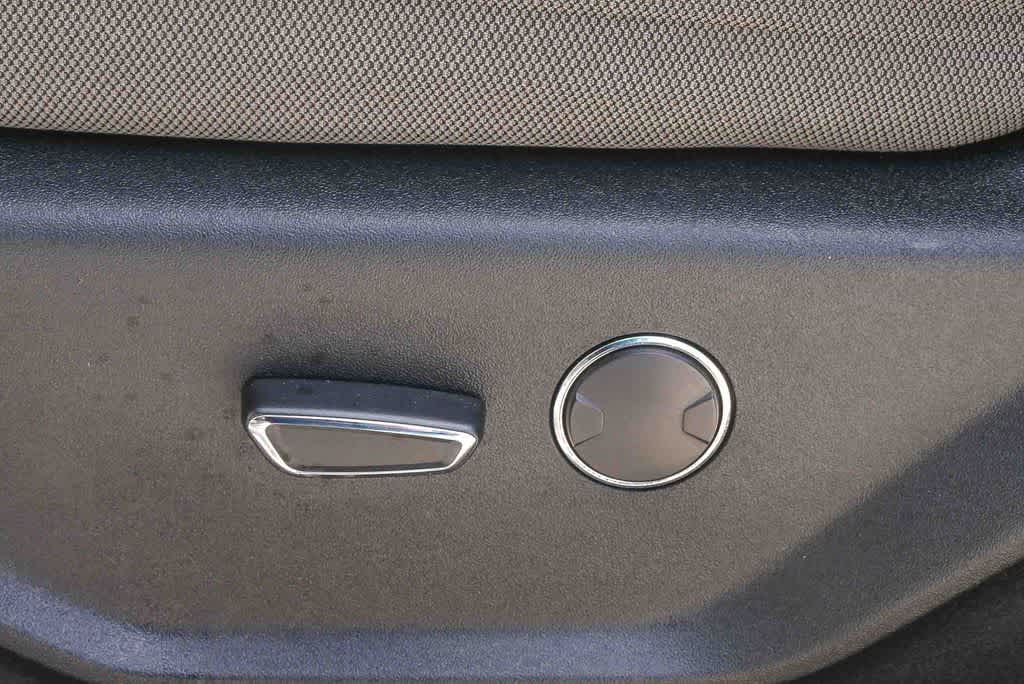 Thumbnail: 2017 Ford Econoline - 18