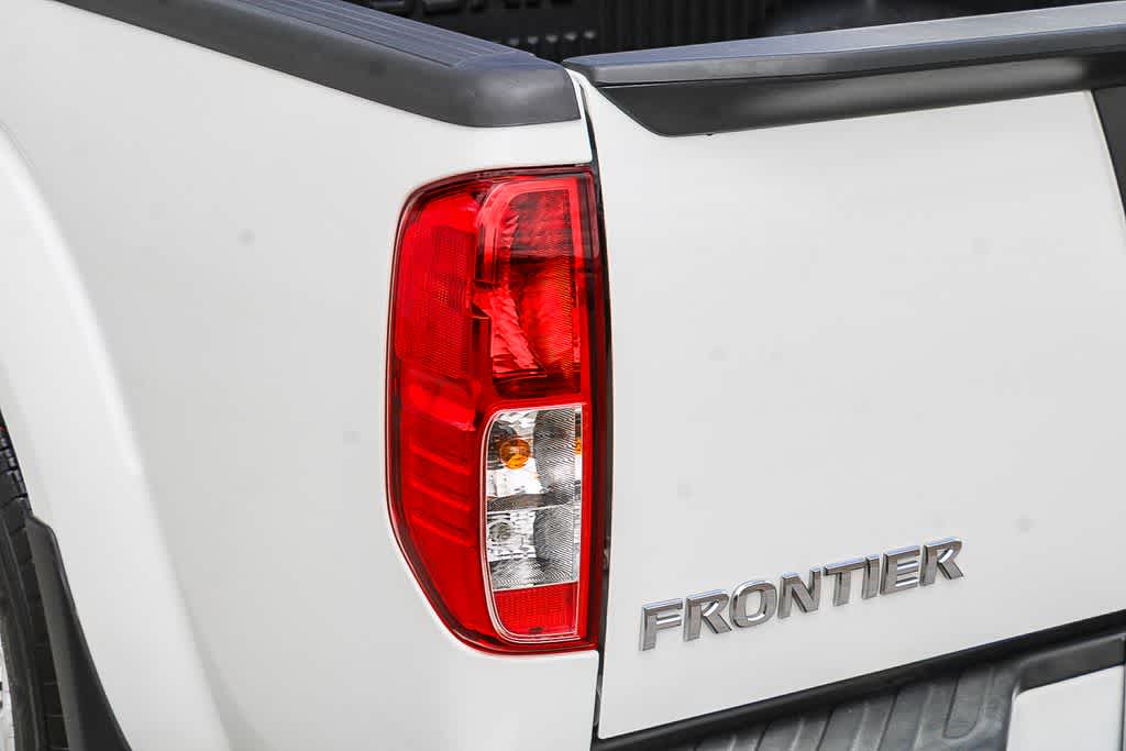 Thumbnail: 2021 Nissan Frontier - 10