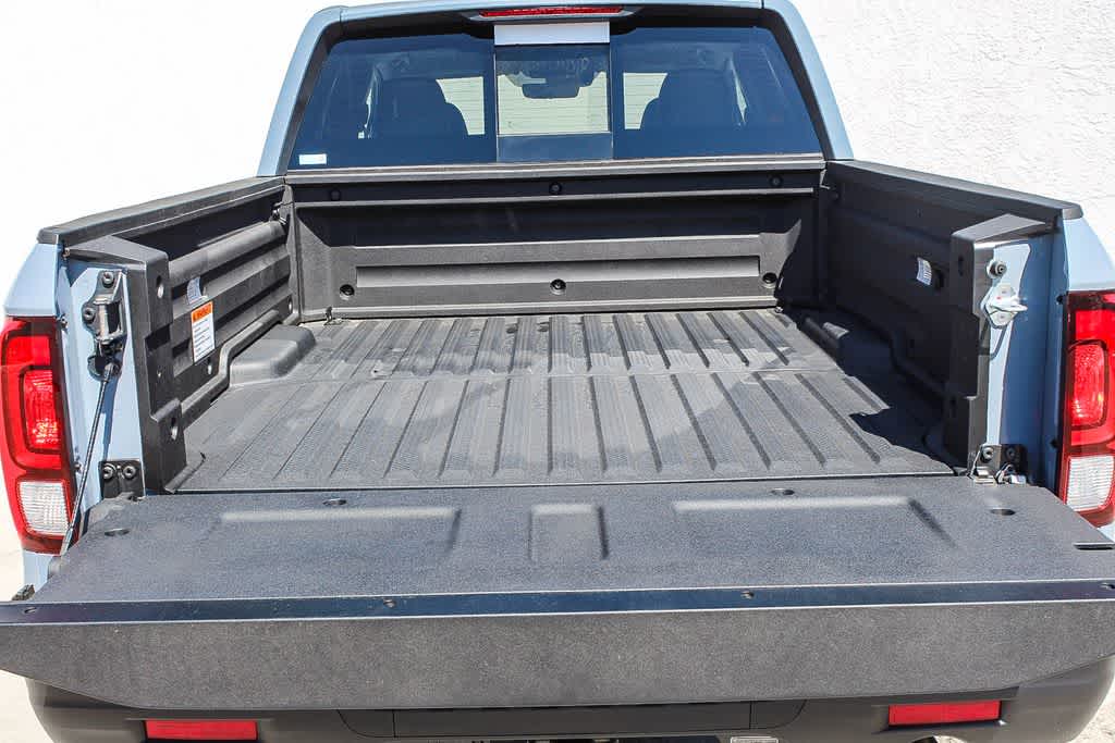 Thumbnail: 2026 Honda Ridgeline - 10