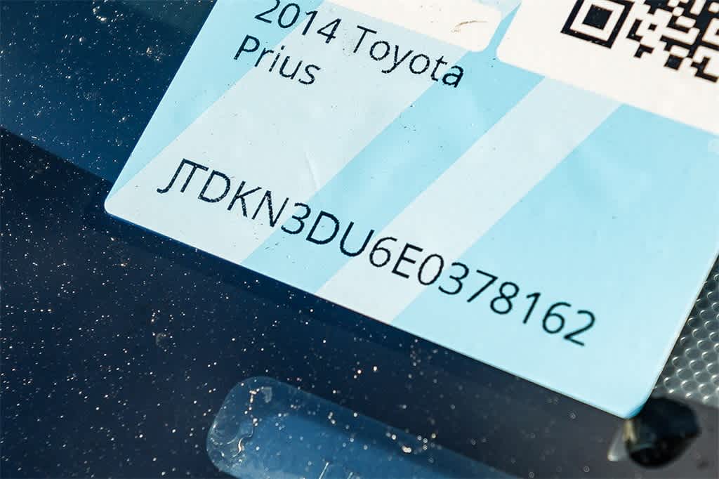 Thumbnail: 2014 Toyota Prius - 30