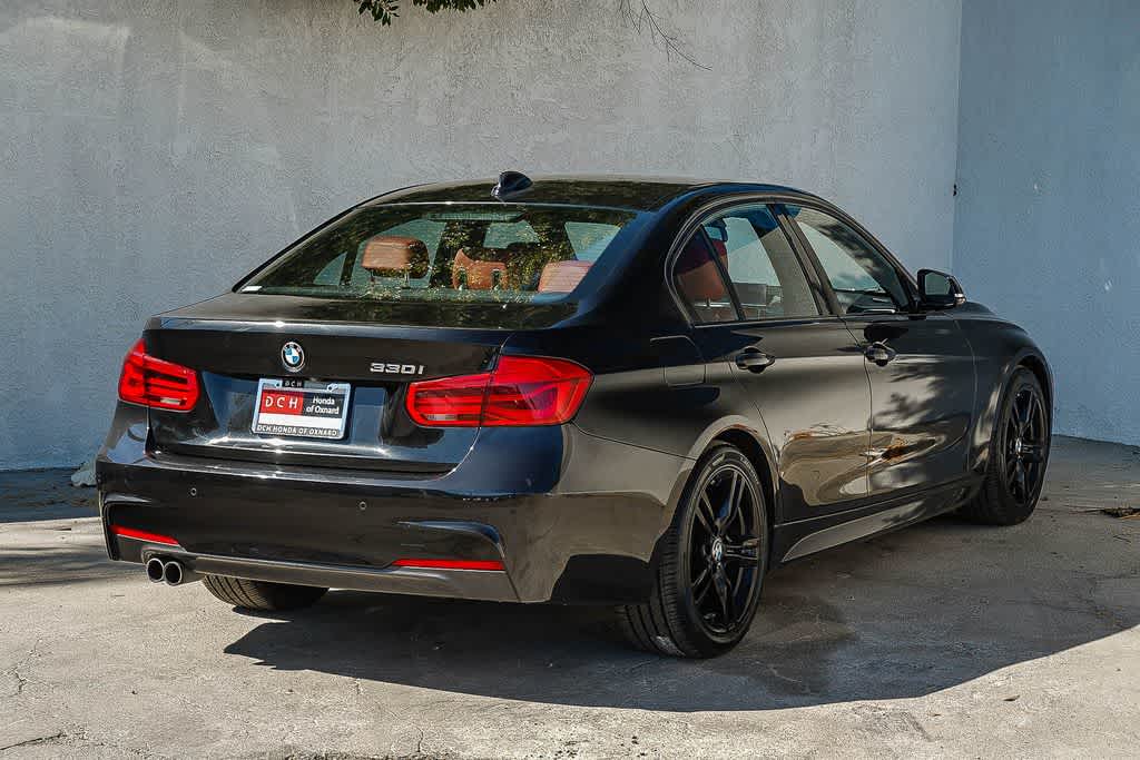 Thumbnail: 2018 BMW 3 Series - 4