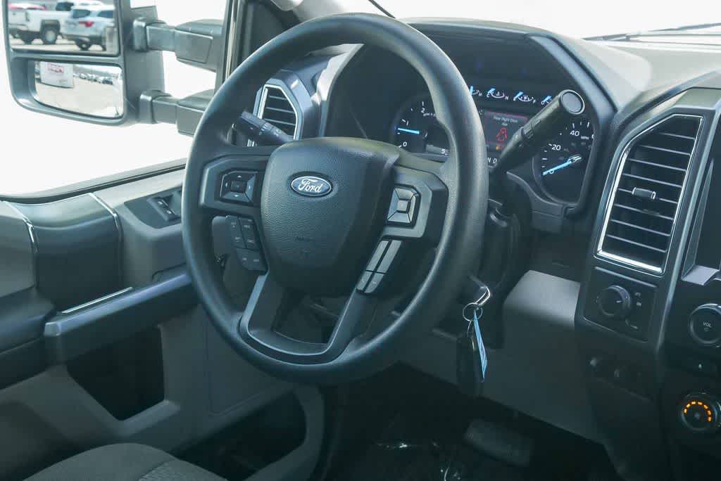 Thumbnail: 2017 Ford Econoline - 13