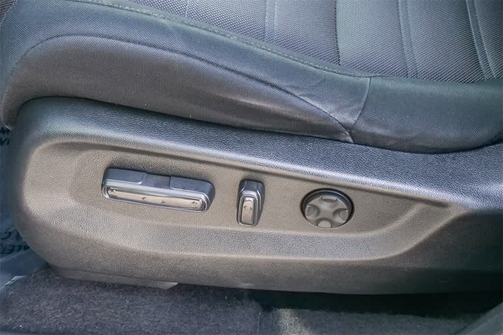 Thumbnail: 2019 Honda CR-V - 19