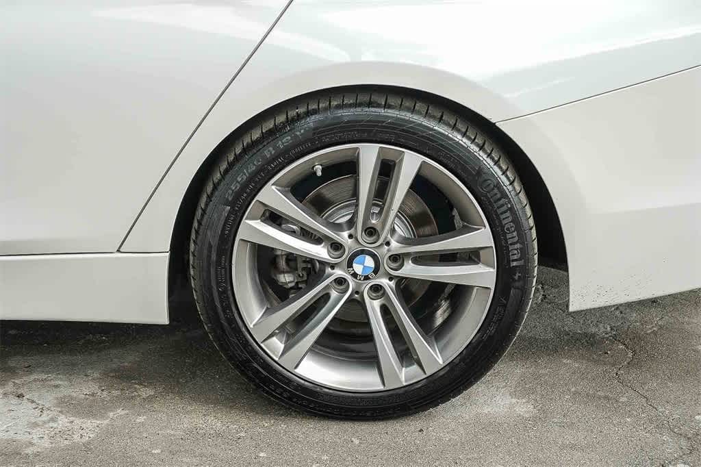 Thumbnail: 2018 BMW 3 Series - 11