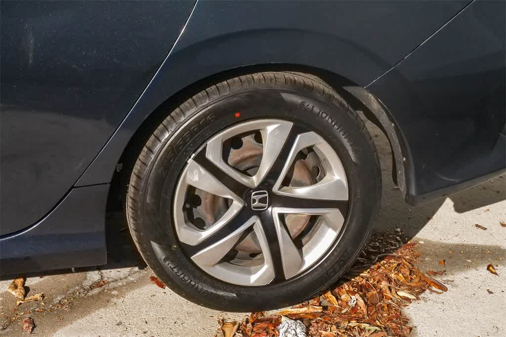 Thumbnail: 2016 Honda Civic - 6