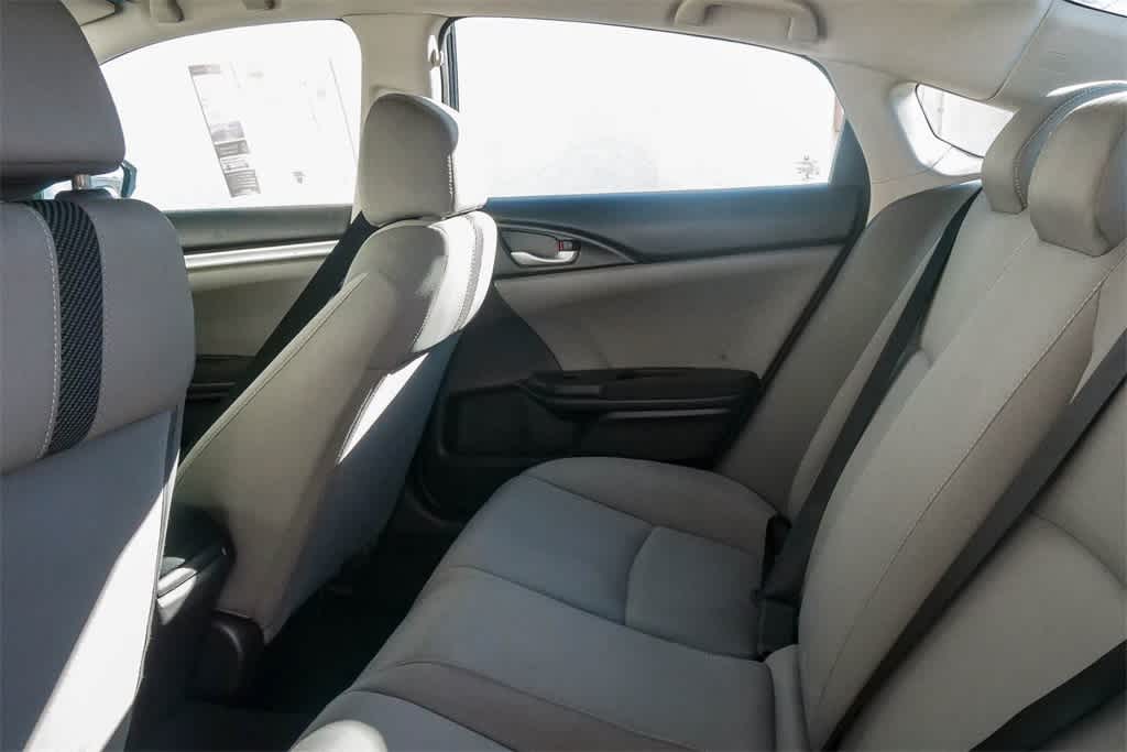 Thumbnail: 2016 Honda Civic - 15