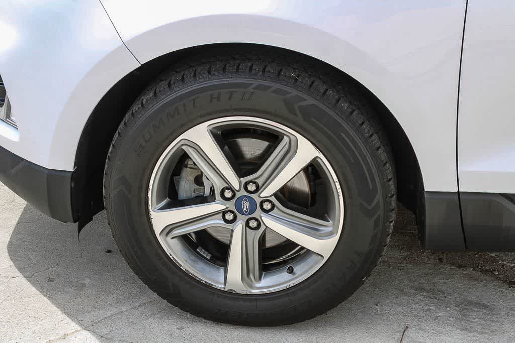 Thumbnail: 2019 Ford Edge - 5