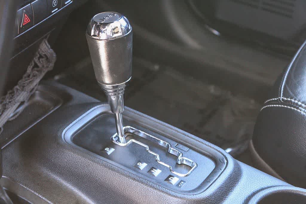 Thumbnail: 2014 Jeep Wrangler - 18