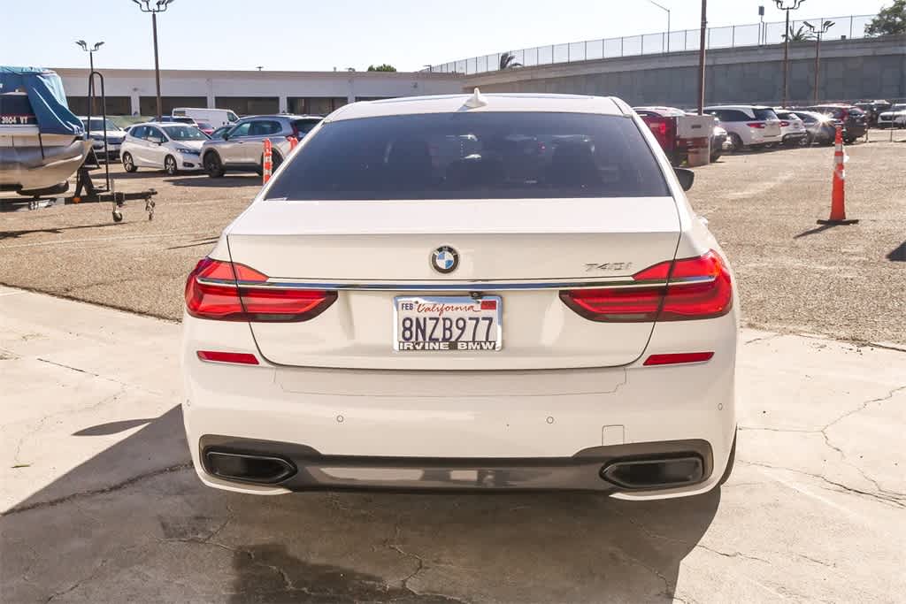 Thumbnail: 2018 BMW 7 Series - 8