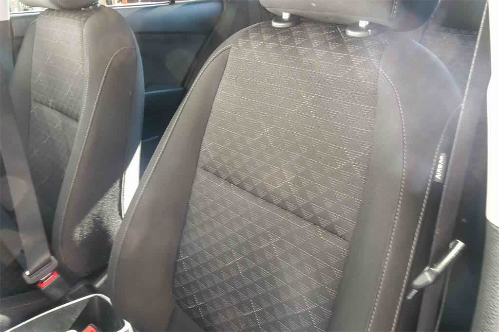 Thumbnail: 2023 Kia Rio - 21