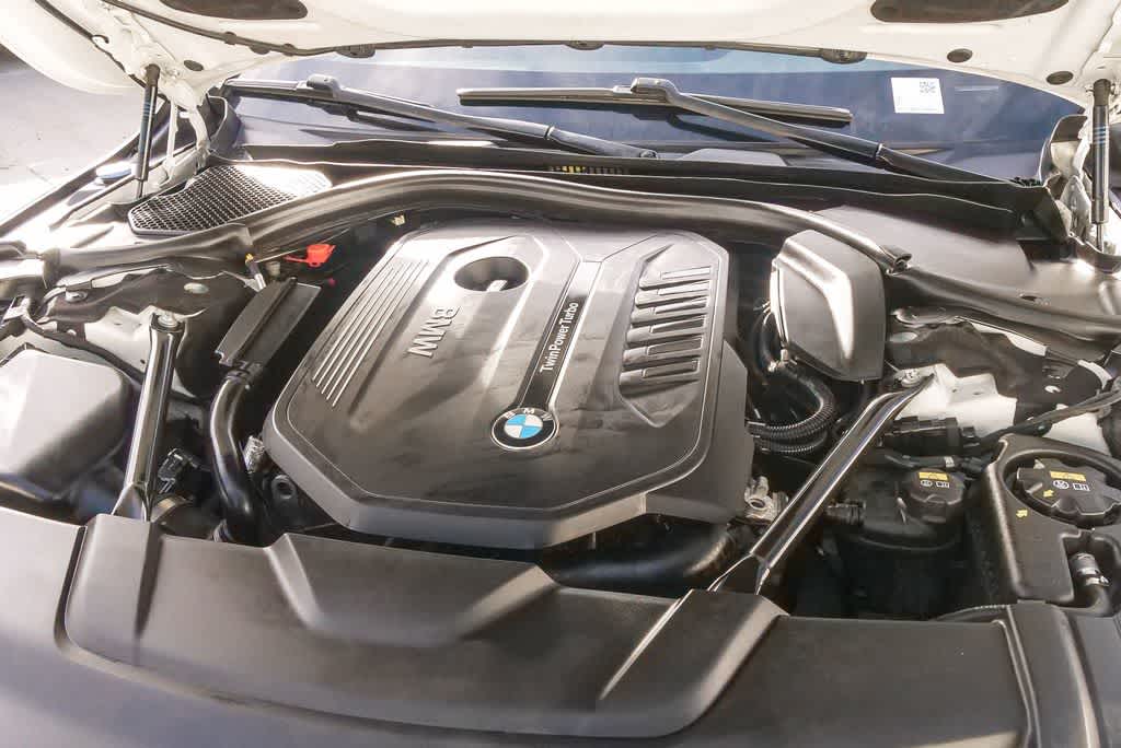 Thumbnail: 2018 BMW 7 Series - 21