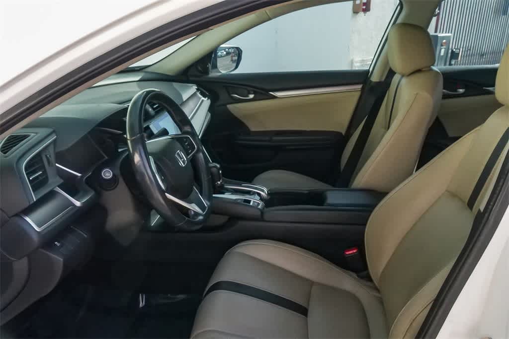 Thumbnail: 2016 Honda Civic - 17