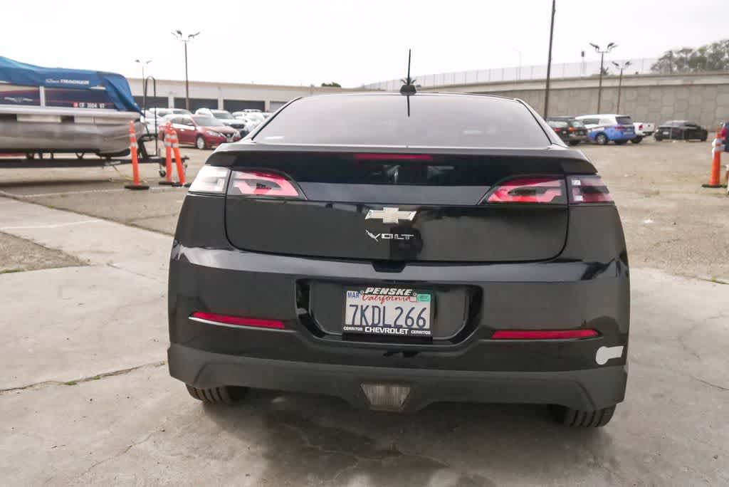 Thumbnail: 2015 Chevrolet Volt - 9