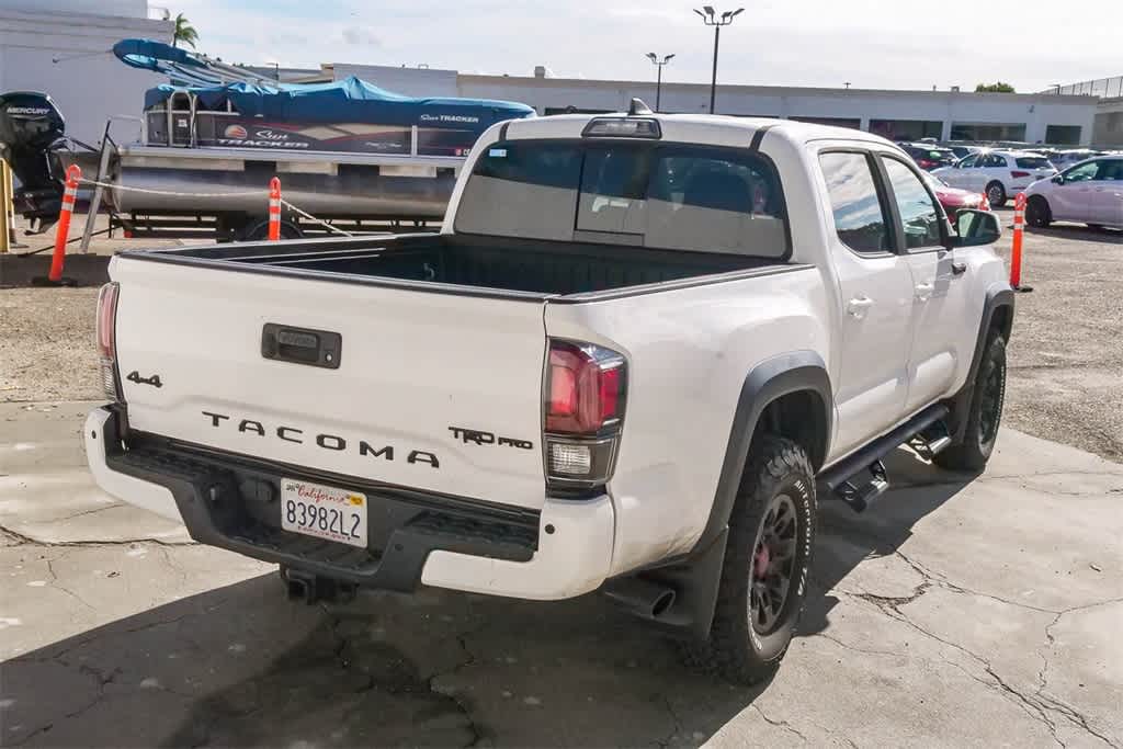 Thumbnail: 2019 Toyota Tacoma - 9