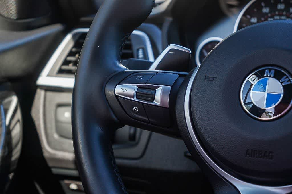 Thumbnail: 2018 BMW 3 Series - 16