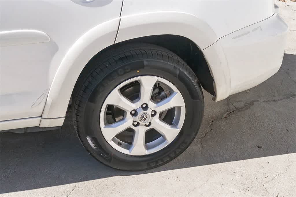 Thumbnail: 2010 Toyota RAV4 - 6