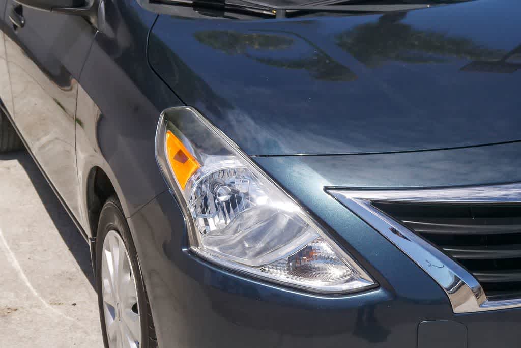 Thumbnail: 2016 Nissan Versa - 4