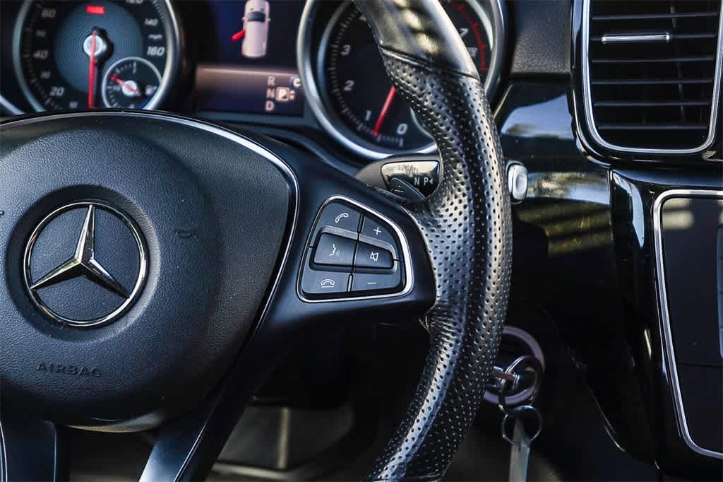 Thumbnail: 2017 Mercedes-Benz GLE - 17