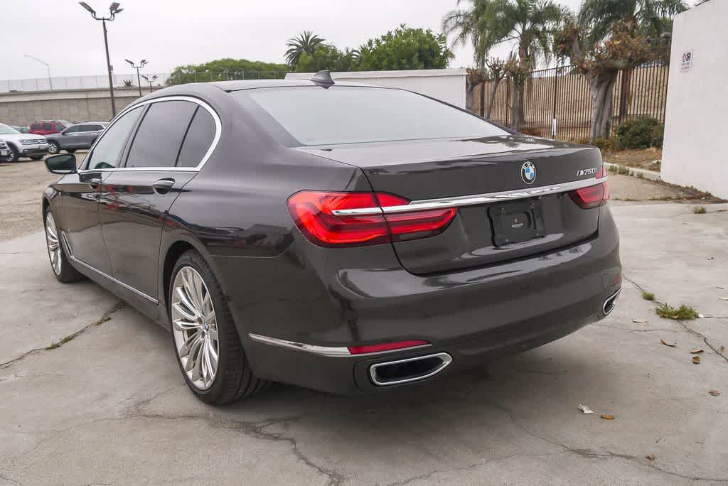 Thumbnail: 2017 BMW 7 Series - 7