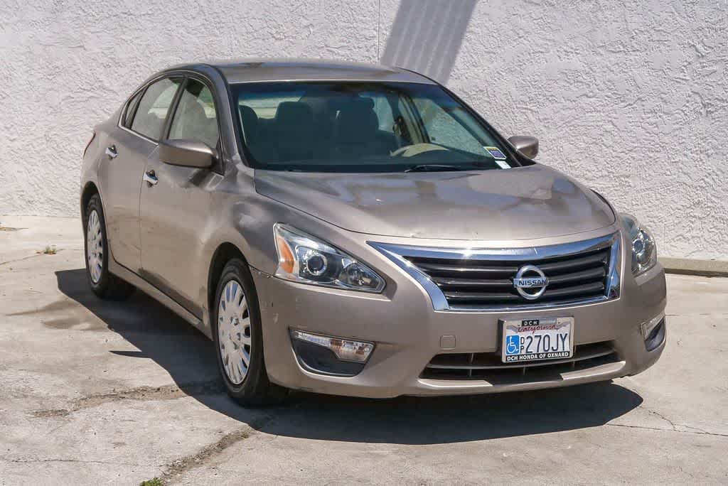 Thumbnail: 2013 Nissan Altima - 3