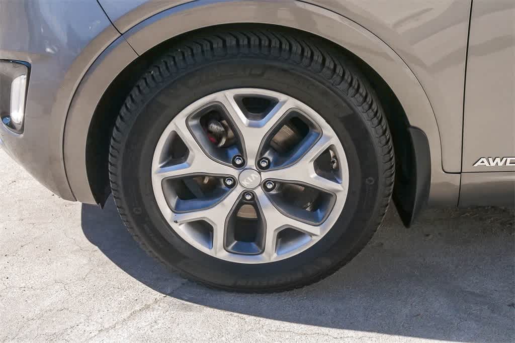 Thumbnail: 2018 Kia Sorento - 5