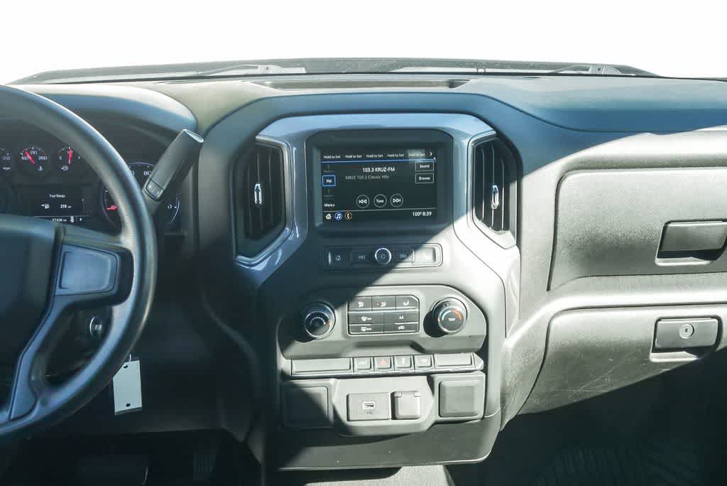 Thumbnail: 2019 Chevrolet Silverado 1500 - 12