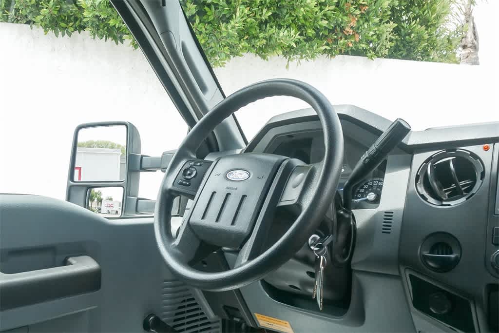 Thumbnail: 2013 Ford Econoline - 14