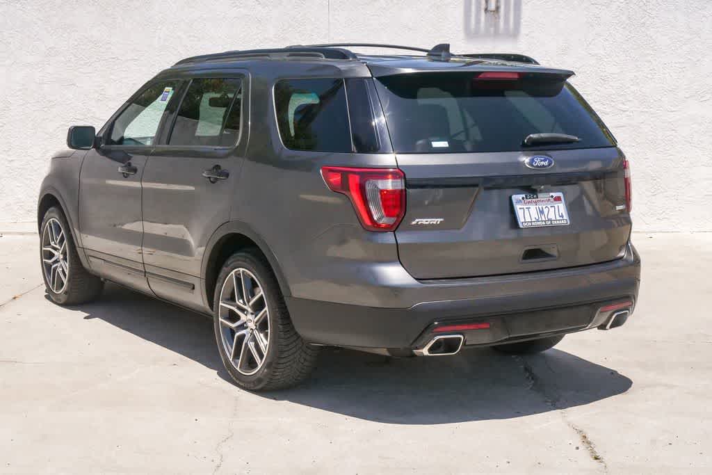 Thumbnail: 2016 Ford Explorer - 6