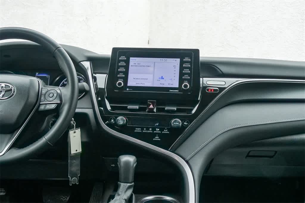 2024 Toyota Camry SE 12