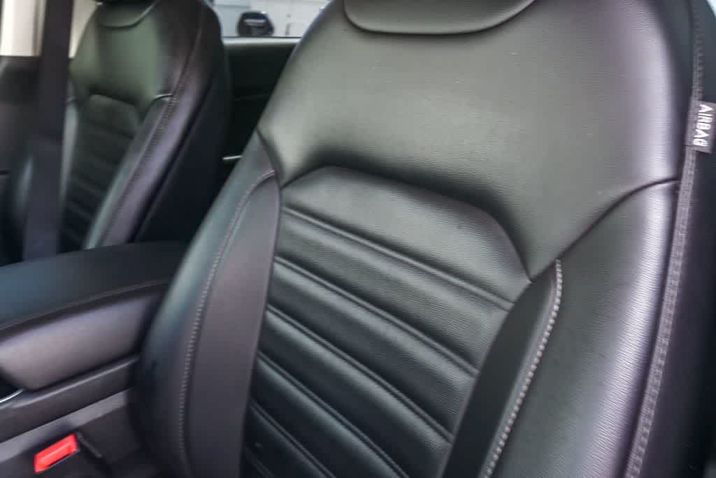 Thumbnail: 2020 Ford Edge - 21