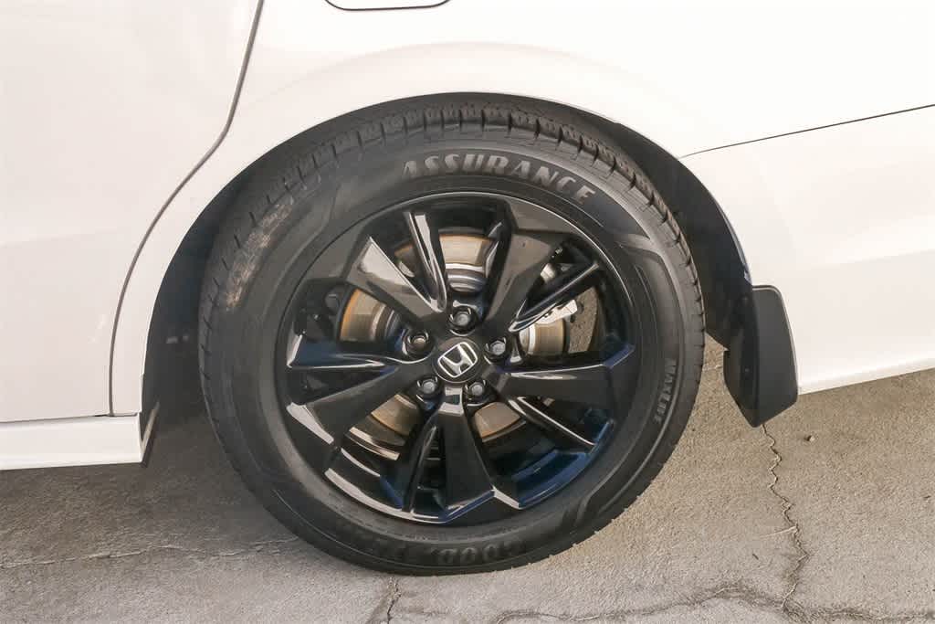 Thumbnail: 2023 Honda Odyssey - 6