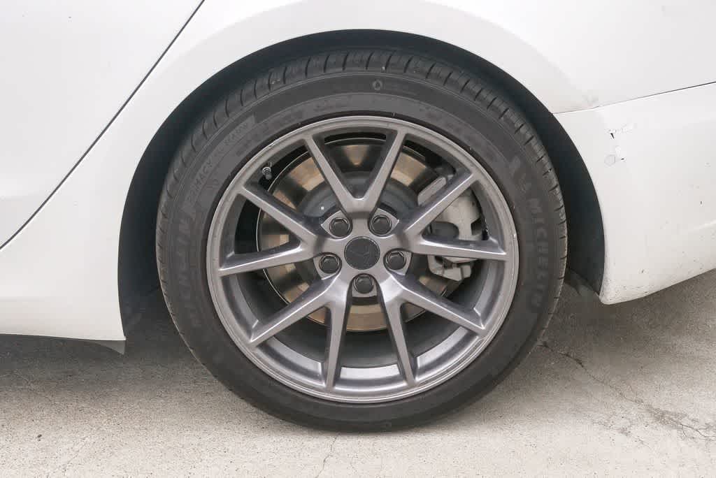 Thumbnail: 2022 Tesla Model 3 - 6